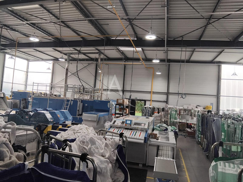 Local d'activité / Entrepôt - 800 m²