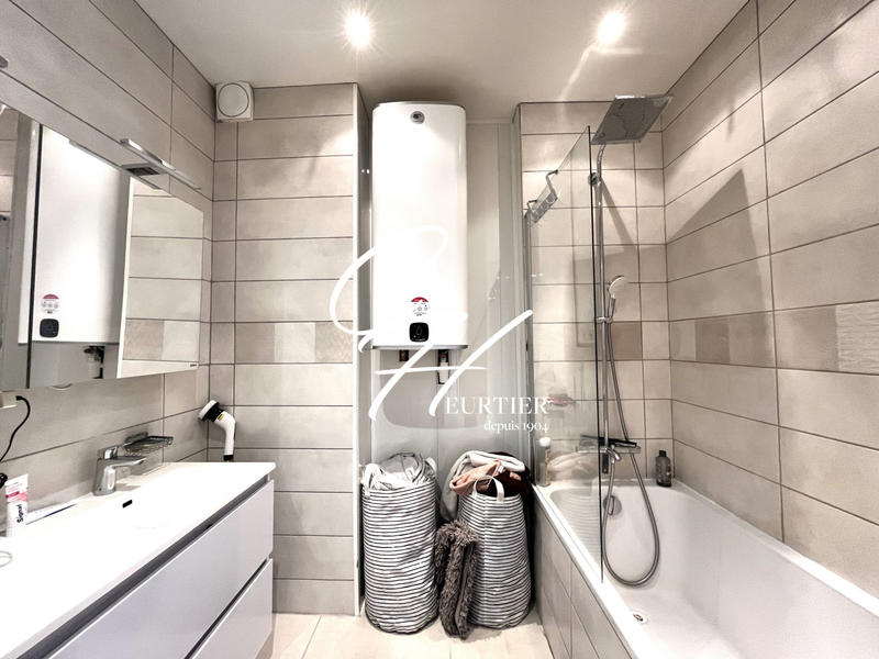 Appartement - 81 m² - 4 pièces