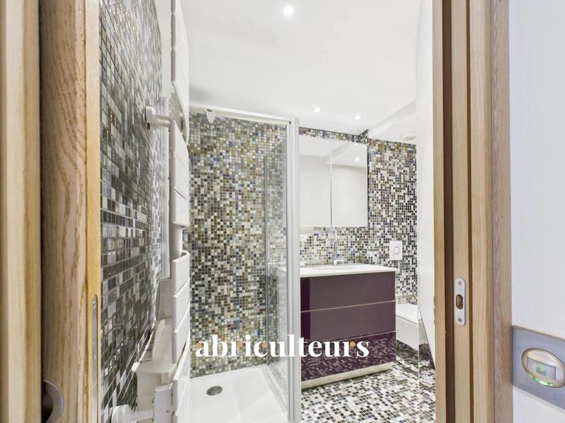 Appartement ancien - 84 m² - 4 pièces