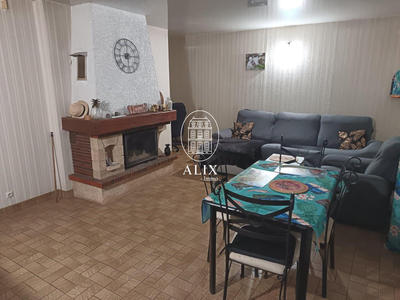 Maison - 84 m² - 4 pièces