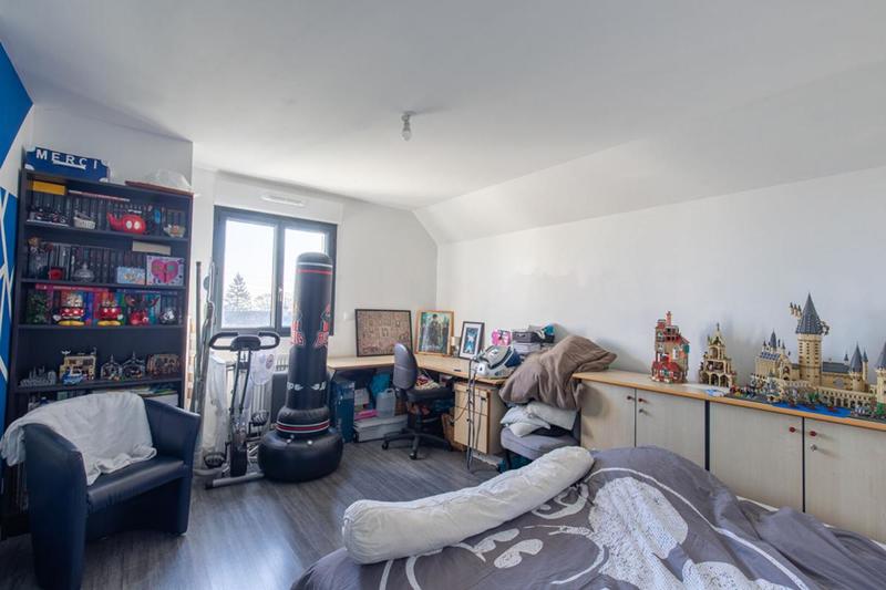 Maison - 143 m² - 6 pièces