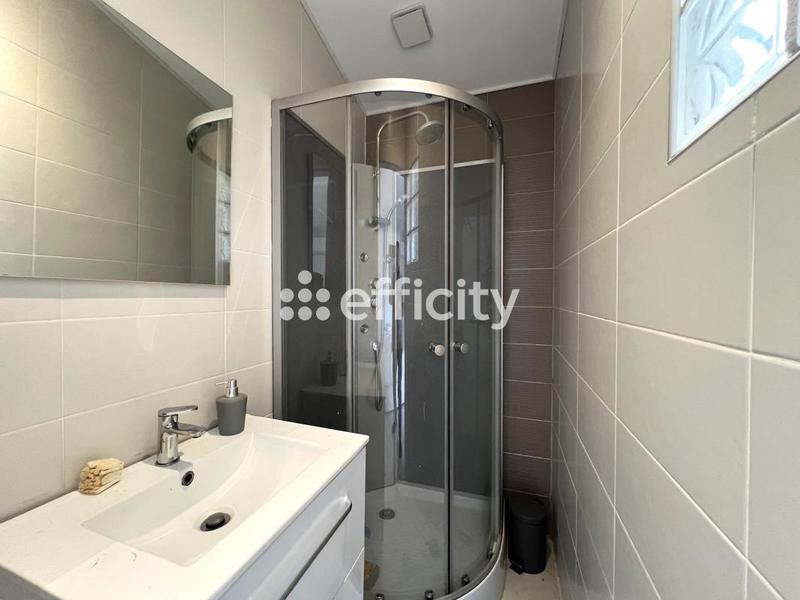 Maison - 136 m² - 6 pièces