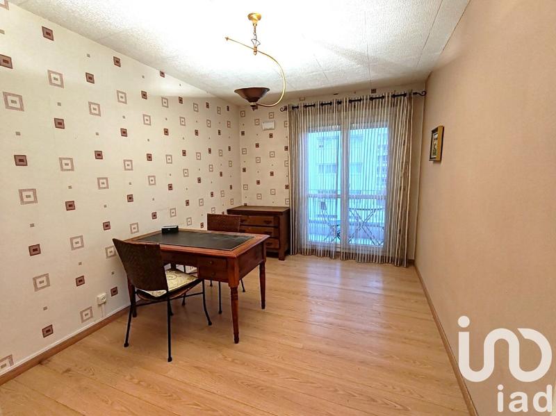 Appartement - 82 m² - 3 pièces
