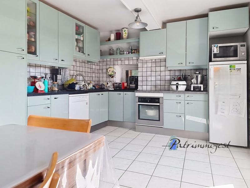 Ferme - 240 m² - 8 pièces