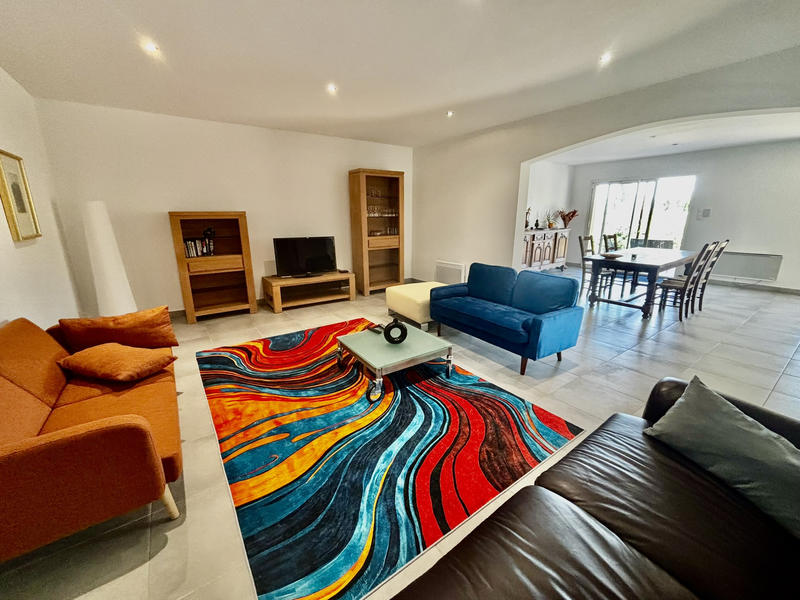 Villa - 469 m² - 10 pièces