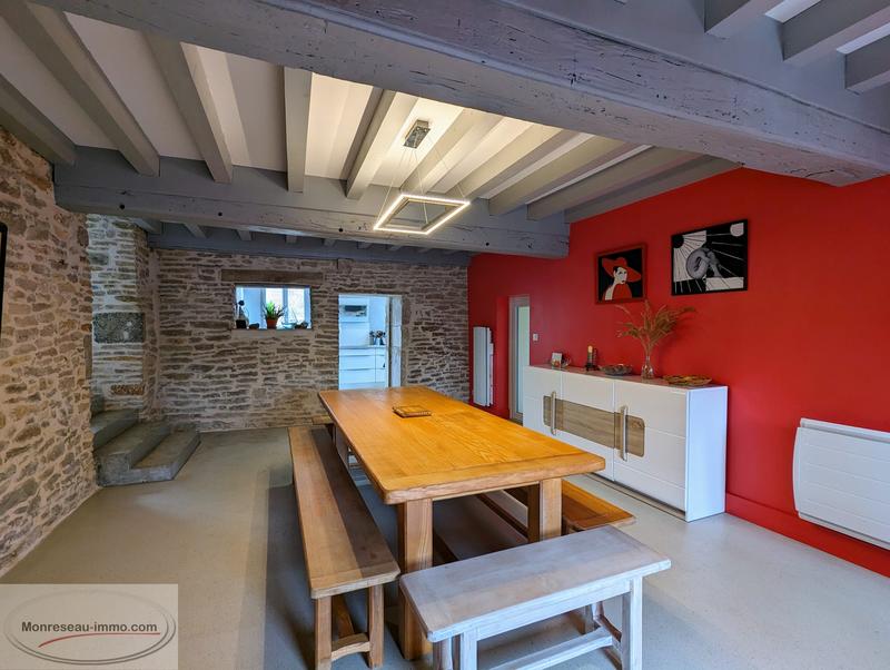 Maison de village - 220 m² - 7 pièces