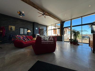 Maison - 263 m² - 7 pièces