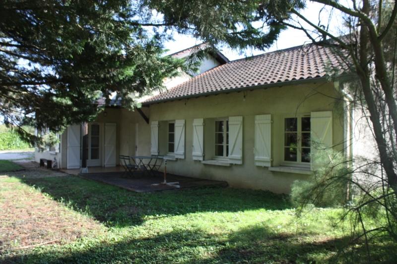 Maison - 200 m² - 7 pièces