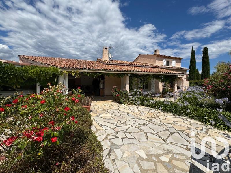 Maison - 244 m² - 4 pièces