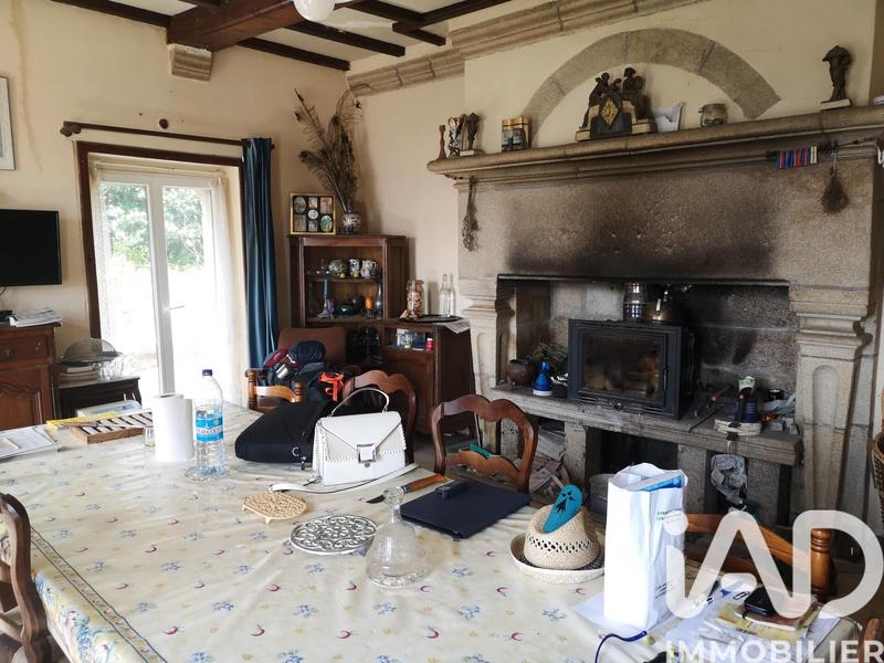 Maison - 200 m² - 8 pièces