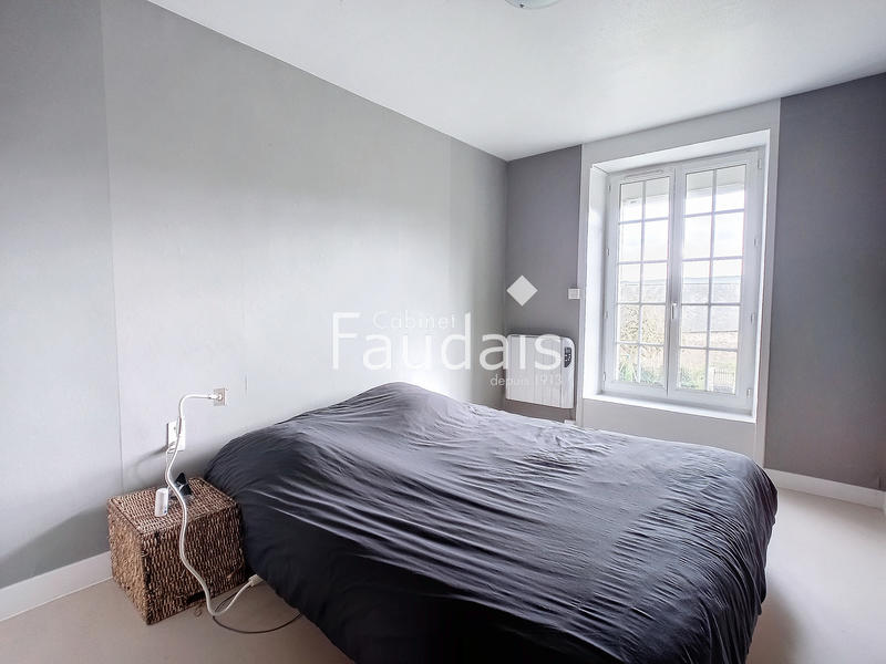 Maison - 182 m² - 9 pièces