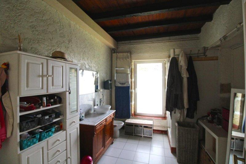 Propriété - 253 m² - 8 pièces