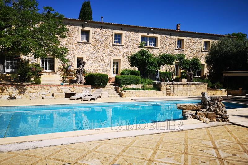 Demeure - 470 m² - 10 pièces