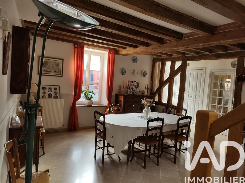Maison - 231 m² - 8 pièces