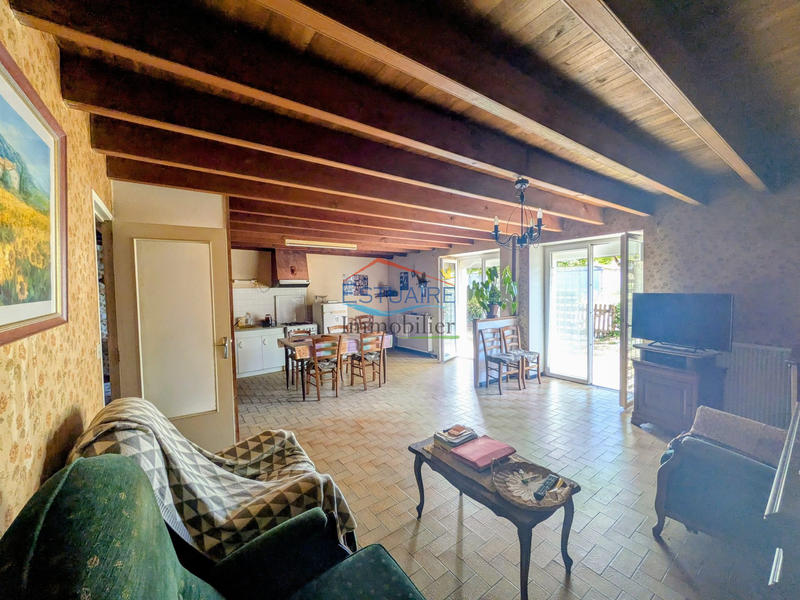 Maison - 83 m² - 4 pièces