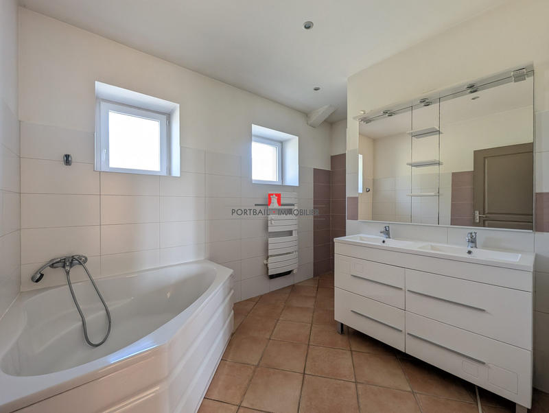 Maison ancienne - 172 m² - 8 pièces