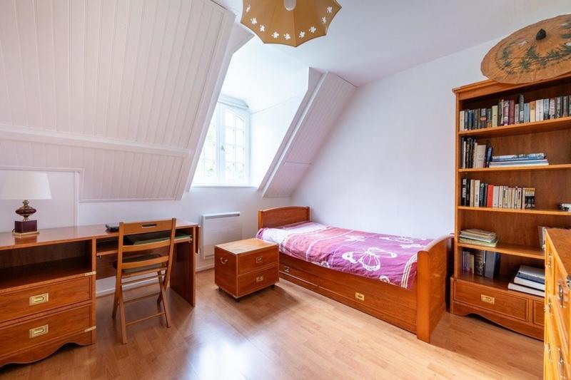 Maison - 168 m² - 7 pièces