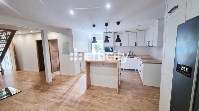 Maison - 103 m² - 4 pièces