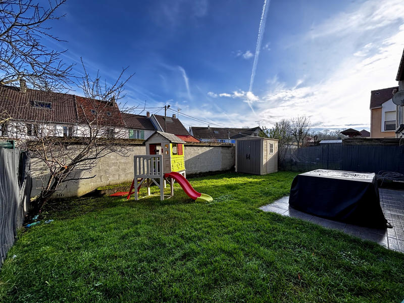 Maison - 87 m² - 4 pièces