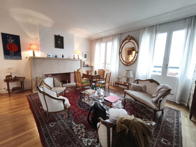 Appartement - 180 m² - 6 pièces