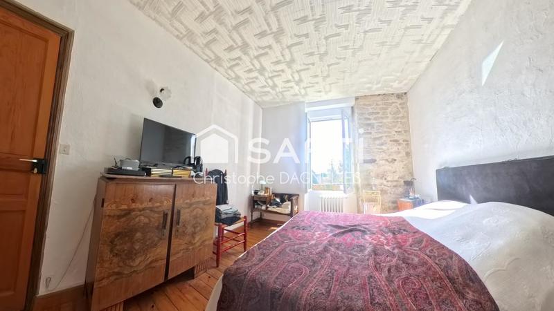 Maison - 234 m² - 6 pièces