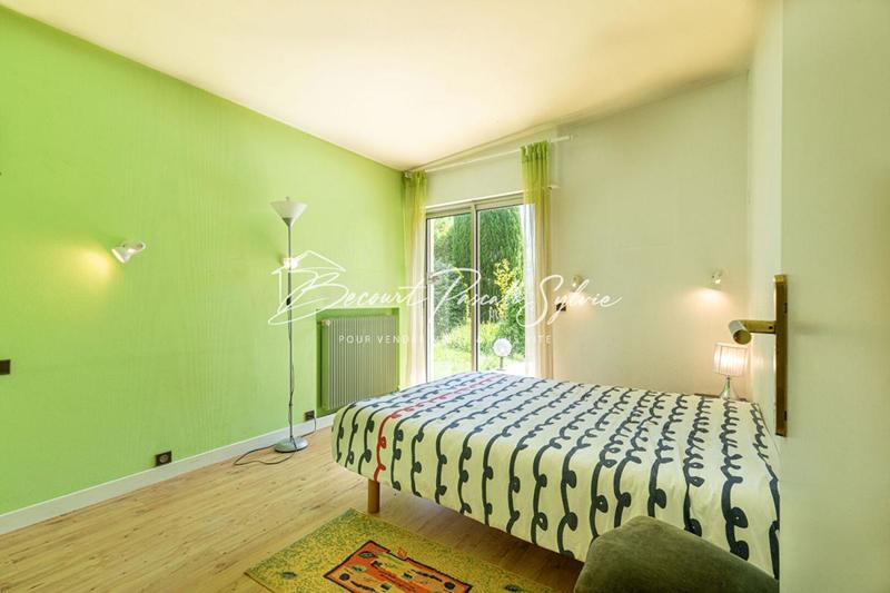 Maison - 179 m² - 6 pièces