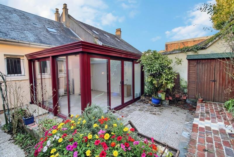 Maison - 104 m² - 6 pièces