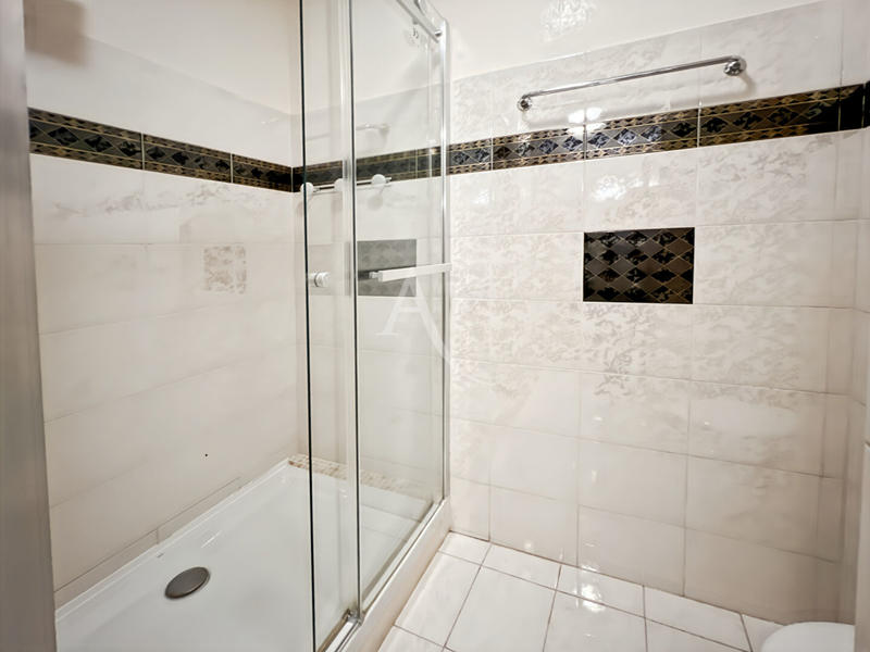 Appartement - 149 m² - 5 pièces