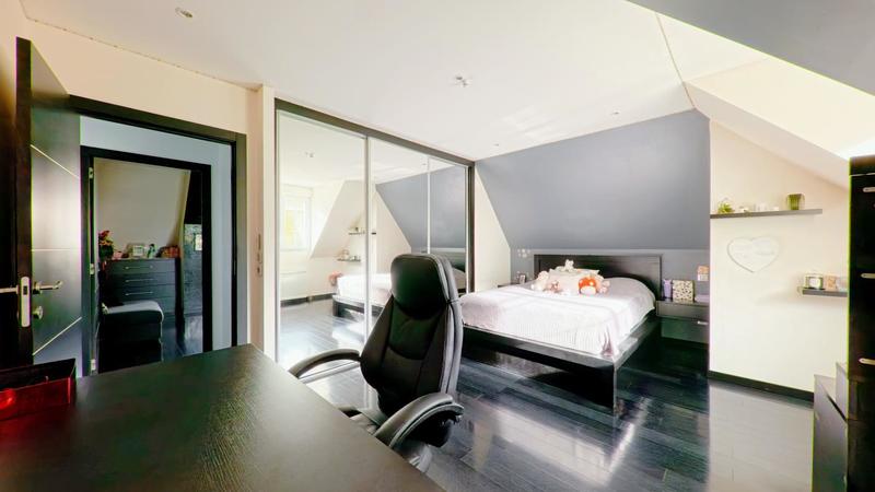 Villa - 340 m² - 7 pièces