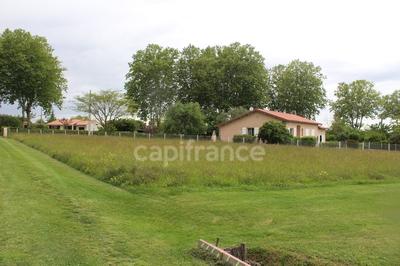 Terrain constructible - 1 820 m²