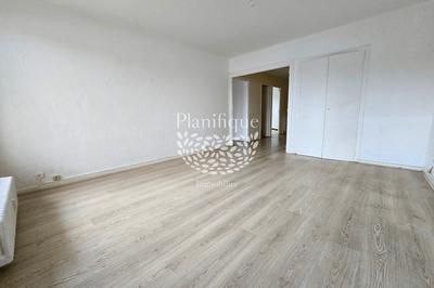 Appartement - 70 m² - 2 pièces