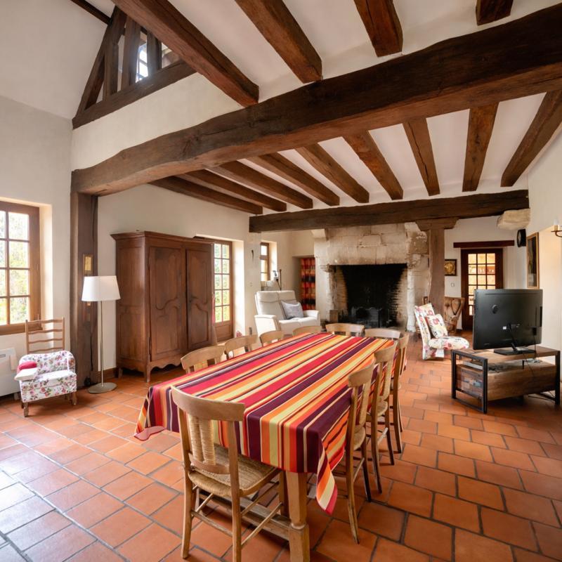 Maison - 233 m² - 11 pièces