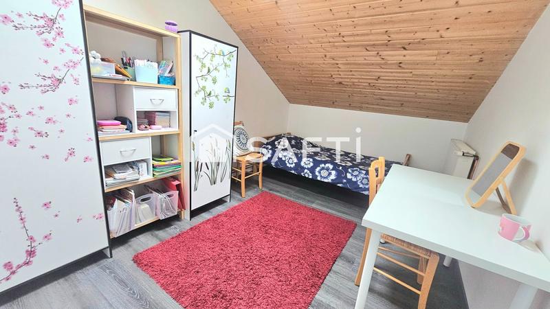 Maison - 184 m² - 10 pièces