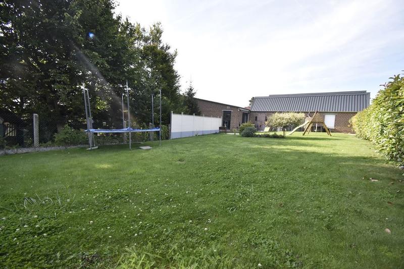 Maison - 230 m² - 7 pièces