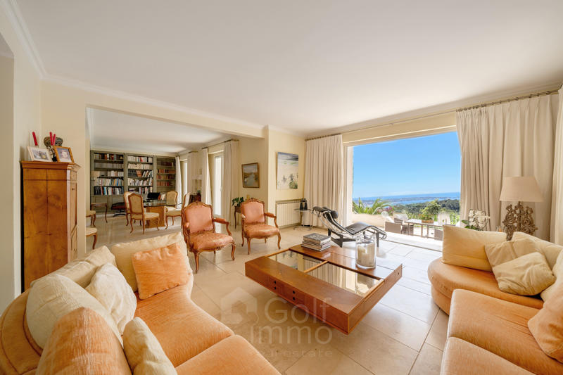 Maison - 225 m² - 6 pièces