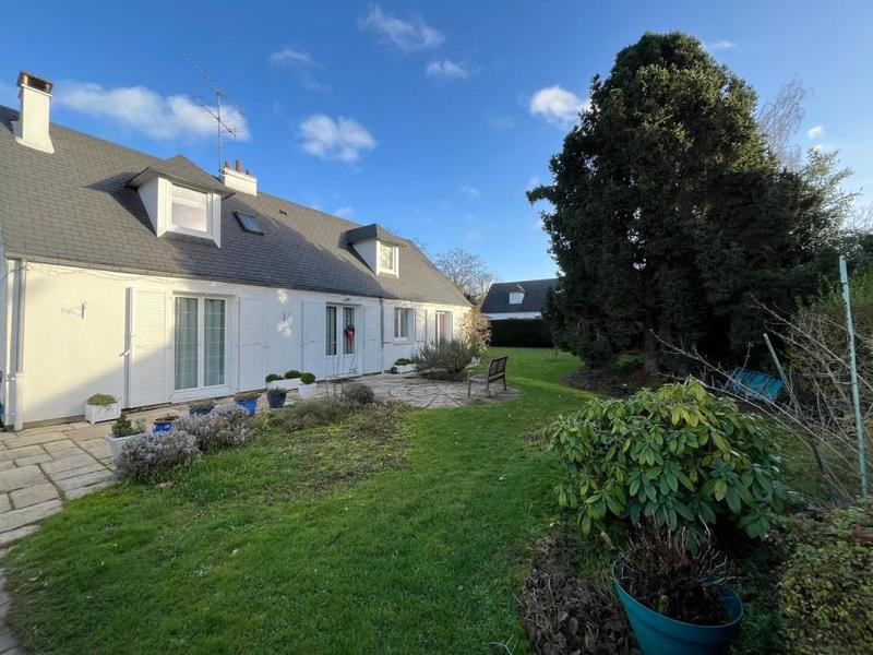 Maison - 182 m² - 6 pièces