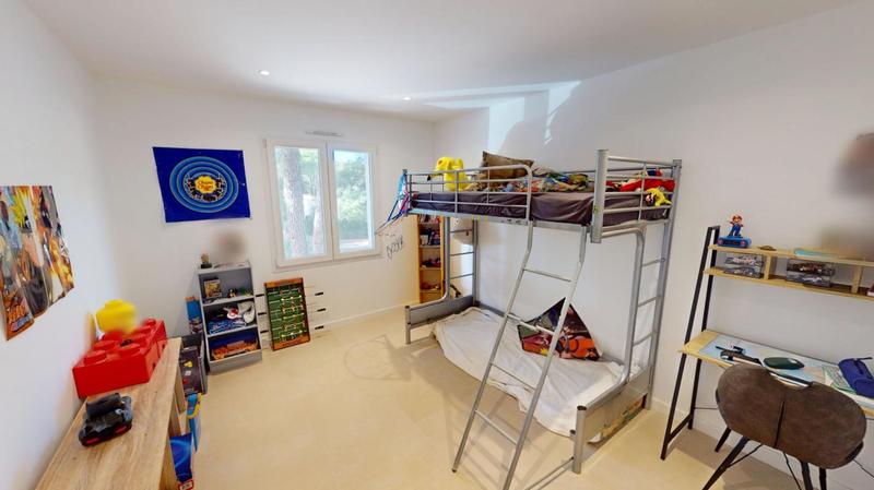 Villa - 141 m² - 7 pièces