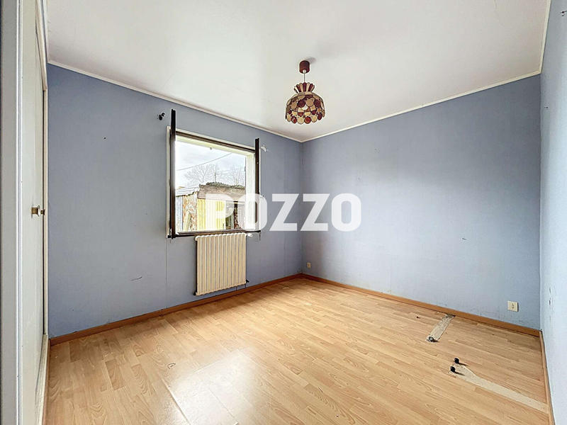 Maison - 90 m² - 5 pièces