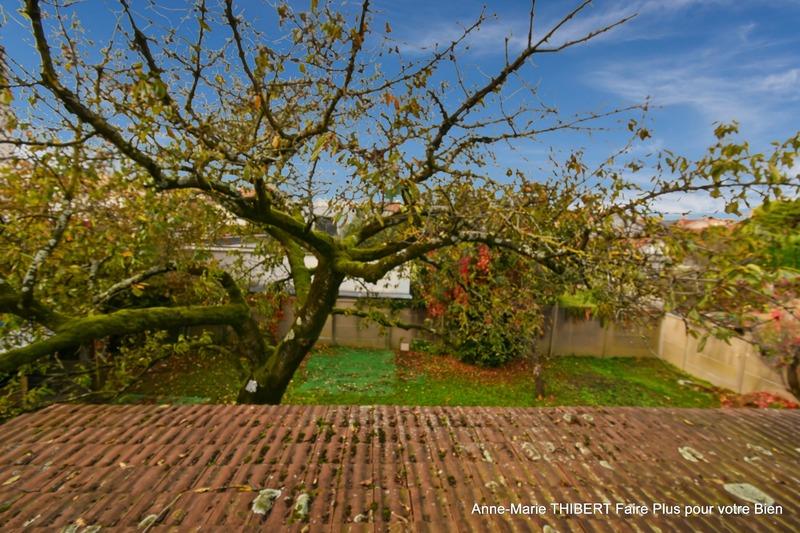 Maison - 200 m² - 8 pièces