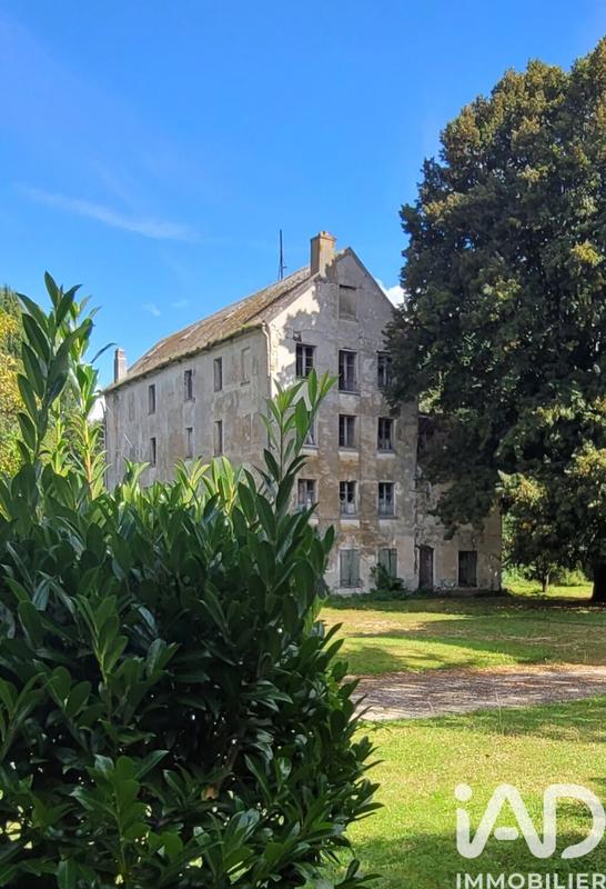 Maison - 260 m² - 10 pièces