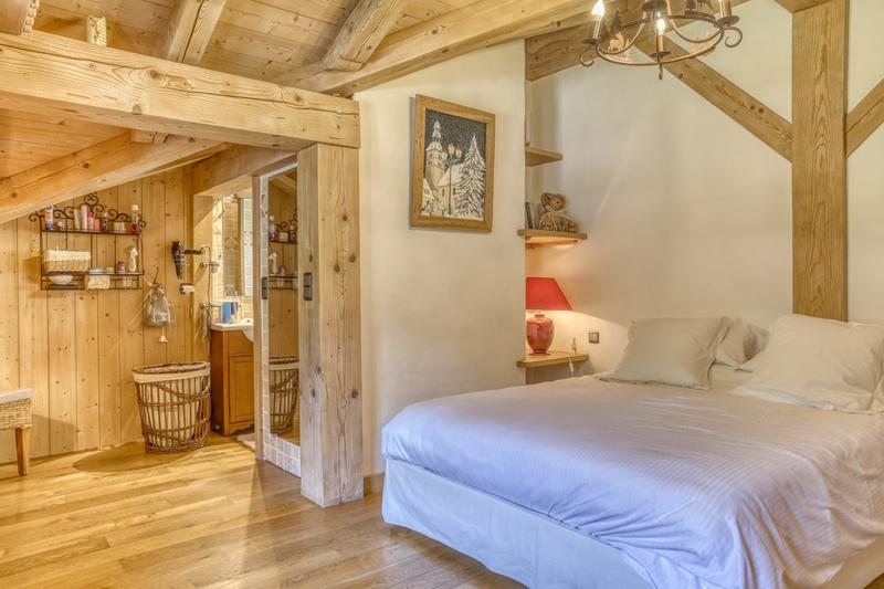 Châlet - 232 m² - 10 pièces