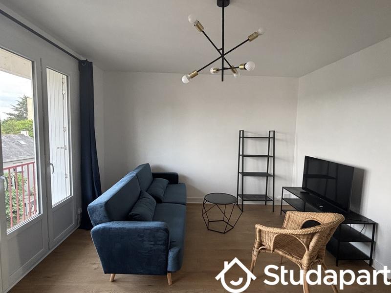 Chambre - 9 m² - 1 pièce