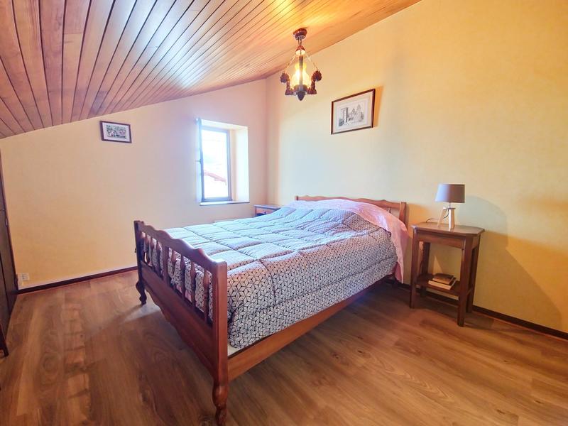 Maison - 311 m² - 14 pièces