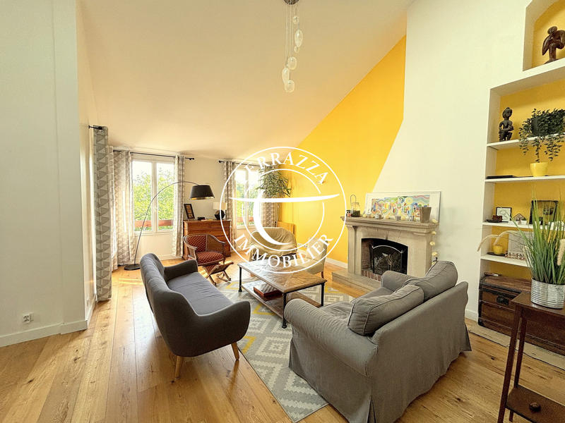 Duplex - 199 m² - 9 pièces