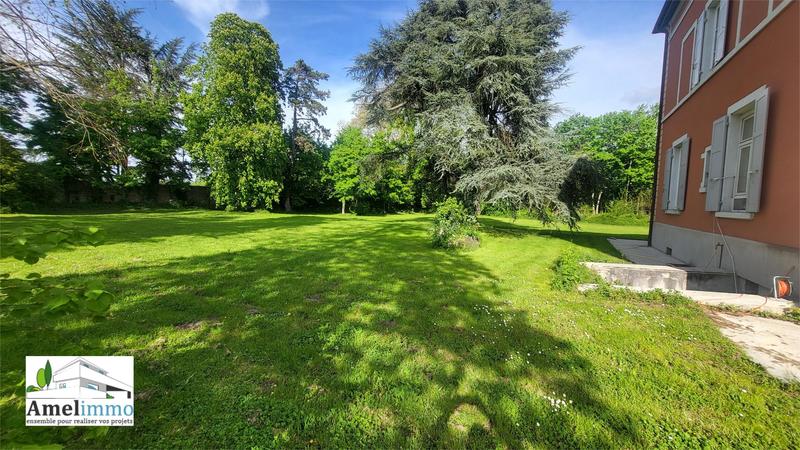 Maison - 250 m² - 7 pièces