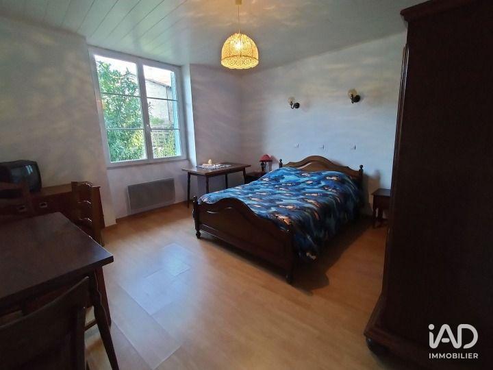 Maison - 234 m² - 11 pièces