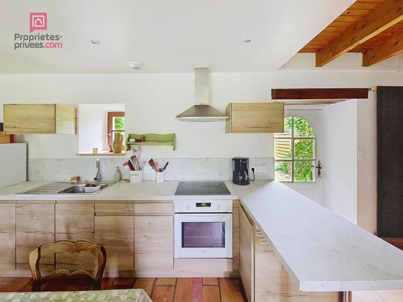 Maison - 167 m² - 8 pièces