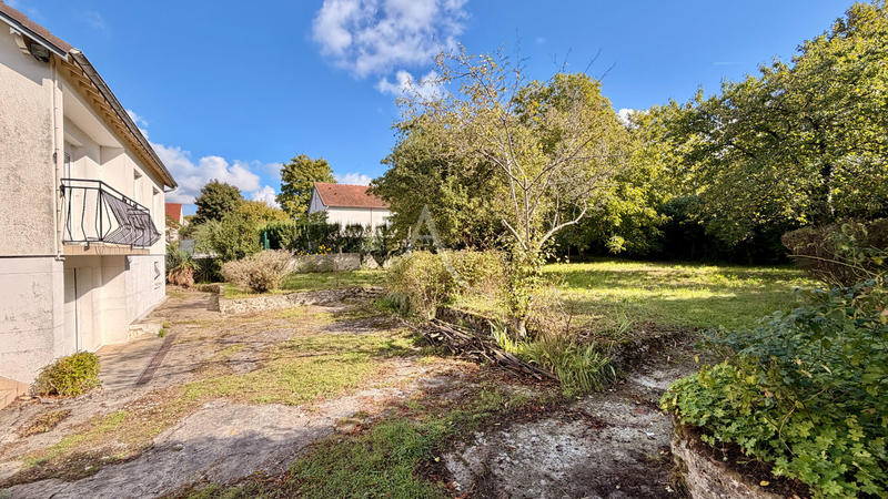 Maison - 90 m² - 7 pièces