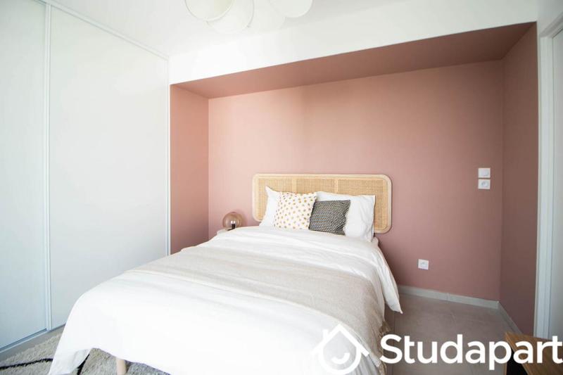 Chambre - 10 m² - 1 pièce