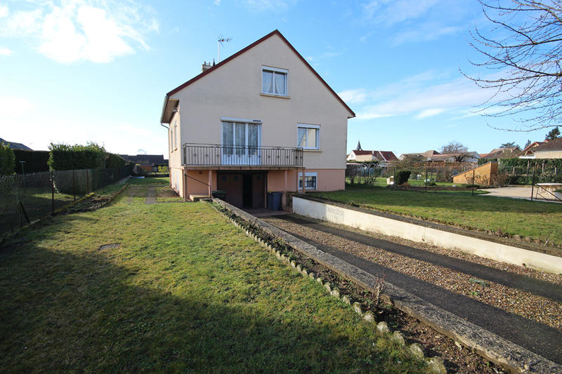 Maison - 92 m² - 5 pièces